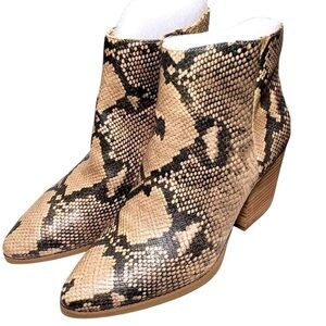Sun + Stone Womens Ivory Snake Print Block Heel Pointed Toe Zip Ankle Boots Sz 8